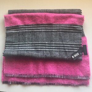 Steve Madden Glen / Prince of Wales Blanket Scarf